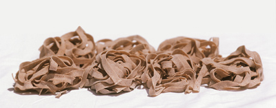 IMMAGINE: pasta di semola integrale di grano duro da agricoltura biologica - tagliatelle di farro